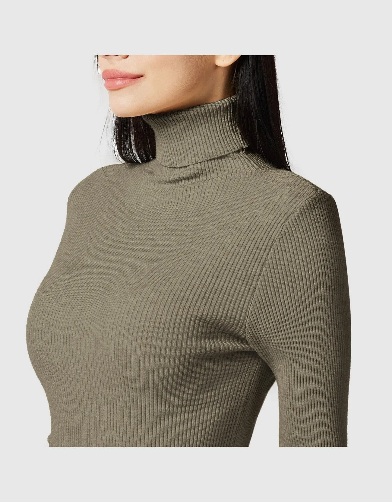 Lightweight Ribbed Turtleneck for Women-Slim Fit