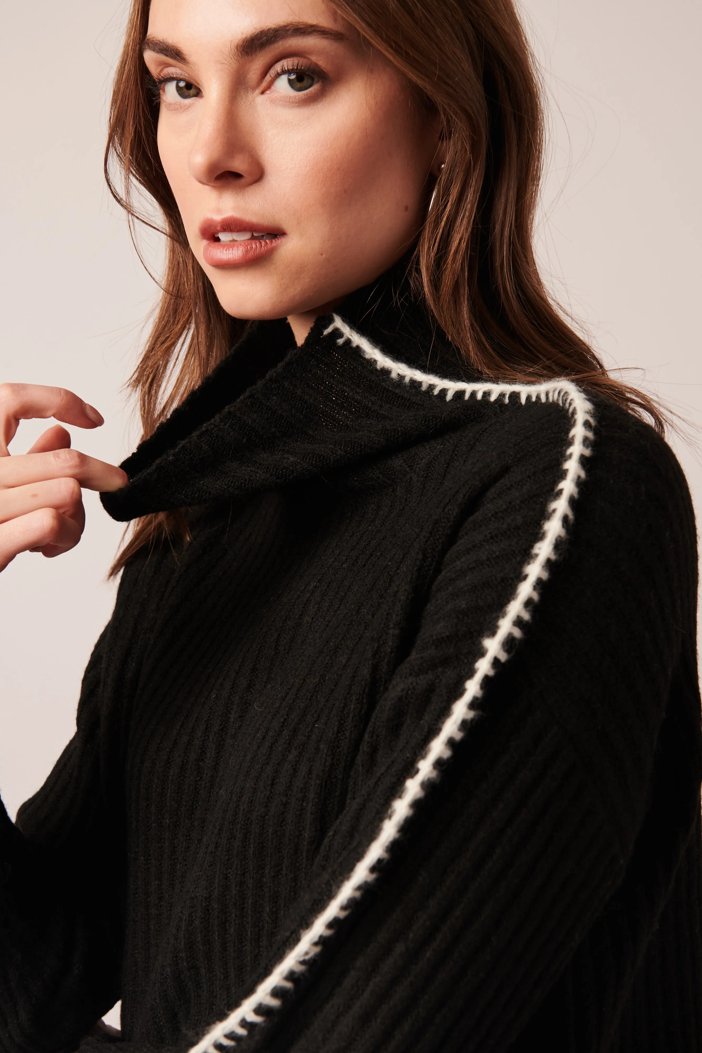 TRINITY BLANKET STITCH RIBBED TURTLENECK SWEATER